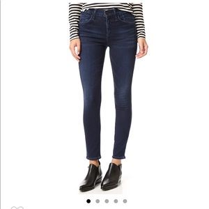 Goldsign virtual jeans.